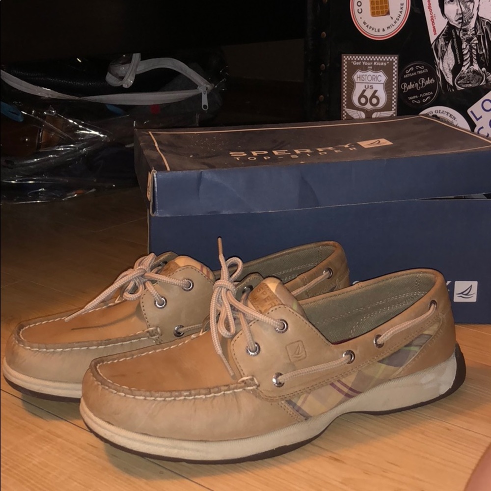 Plaid Sperrys